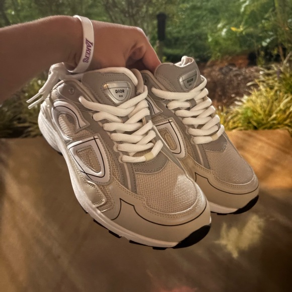 Dior Men's White and Gray Sneakers - Picture 1 of 4